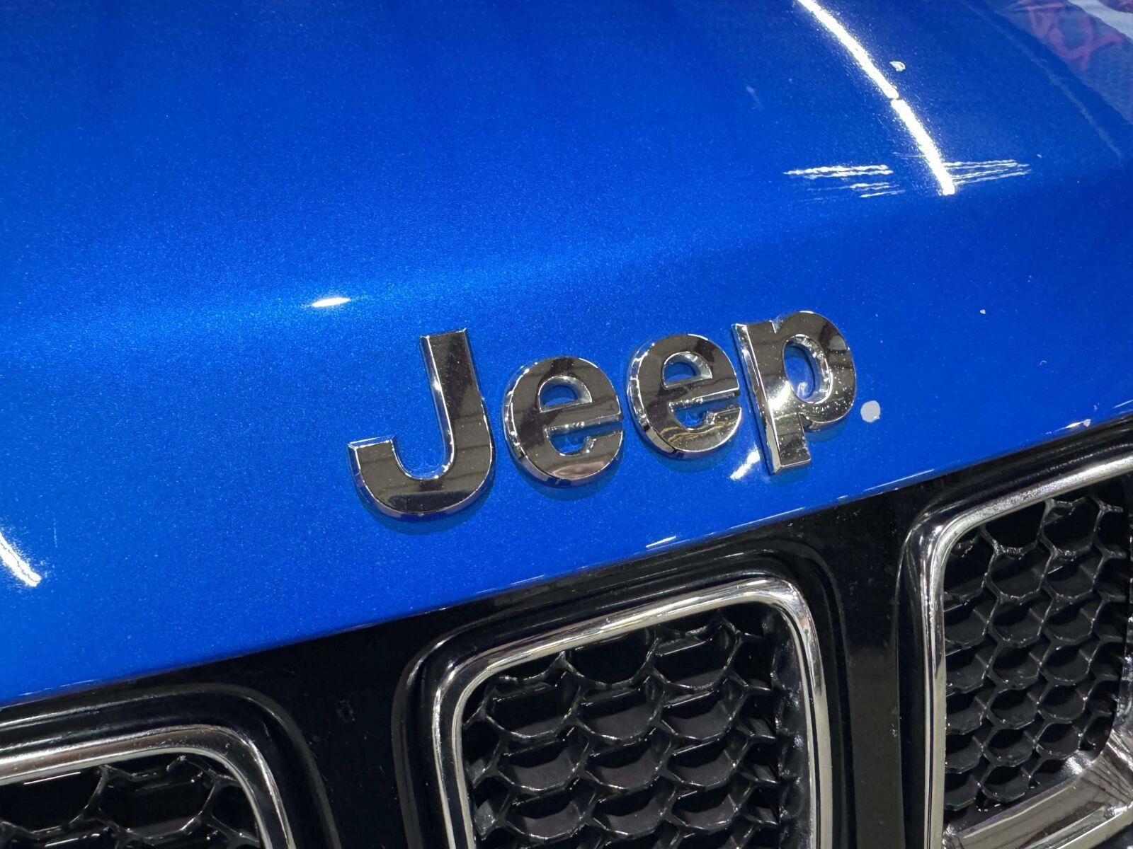 Used 2019 Jeep Compass Limited AWD/4WD image 16