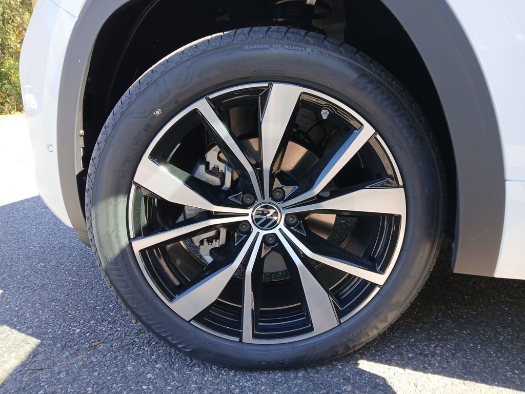 New 2026 Volkswagen Atlas SEL Premium R-Line image 27