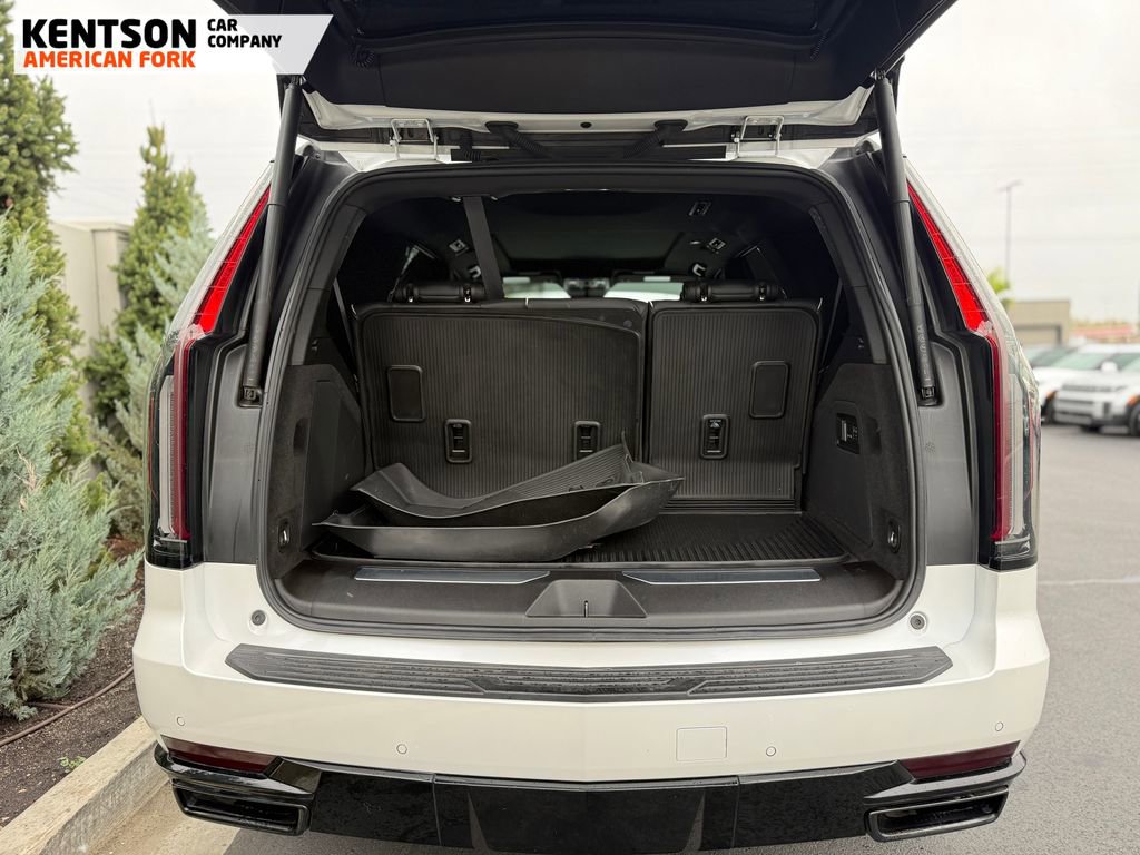 Used 2024 Cadillac Escalade Sport w/ LPO, ONYX Package image 52