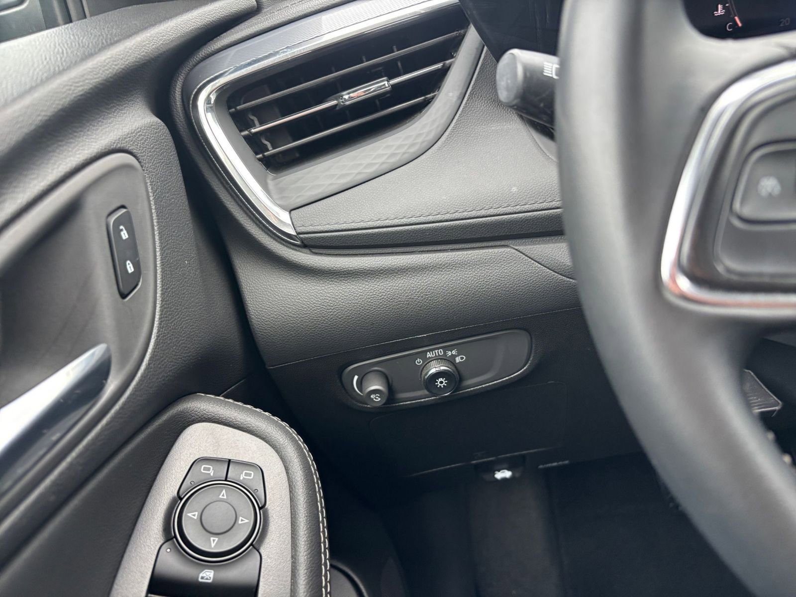 Used 2025 Buick Encore GX Preferred FWD image 33