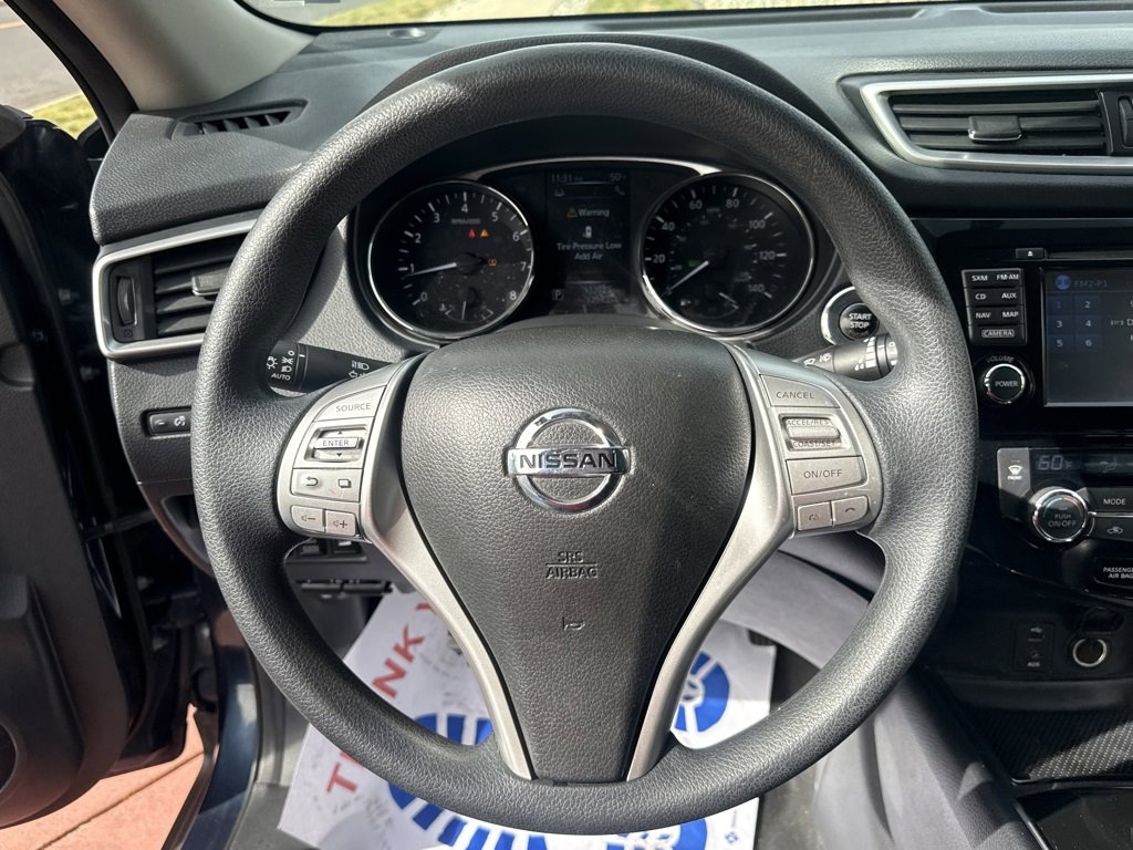 Used 2015 Nissan Rogue SV w/ SV Premium Package image 16
