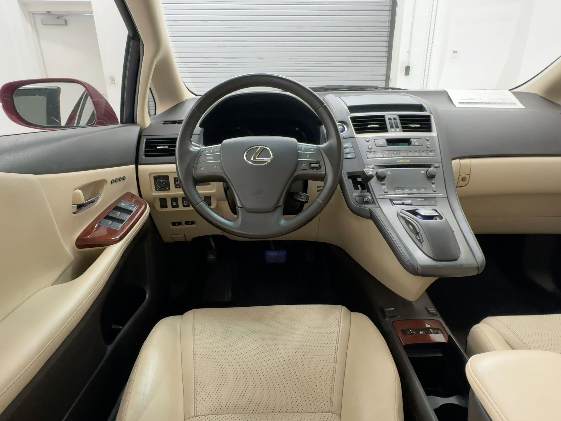 Used 2012 Lexus HS 250h Premium w/ Park Assist Pkg image 4