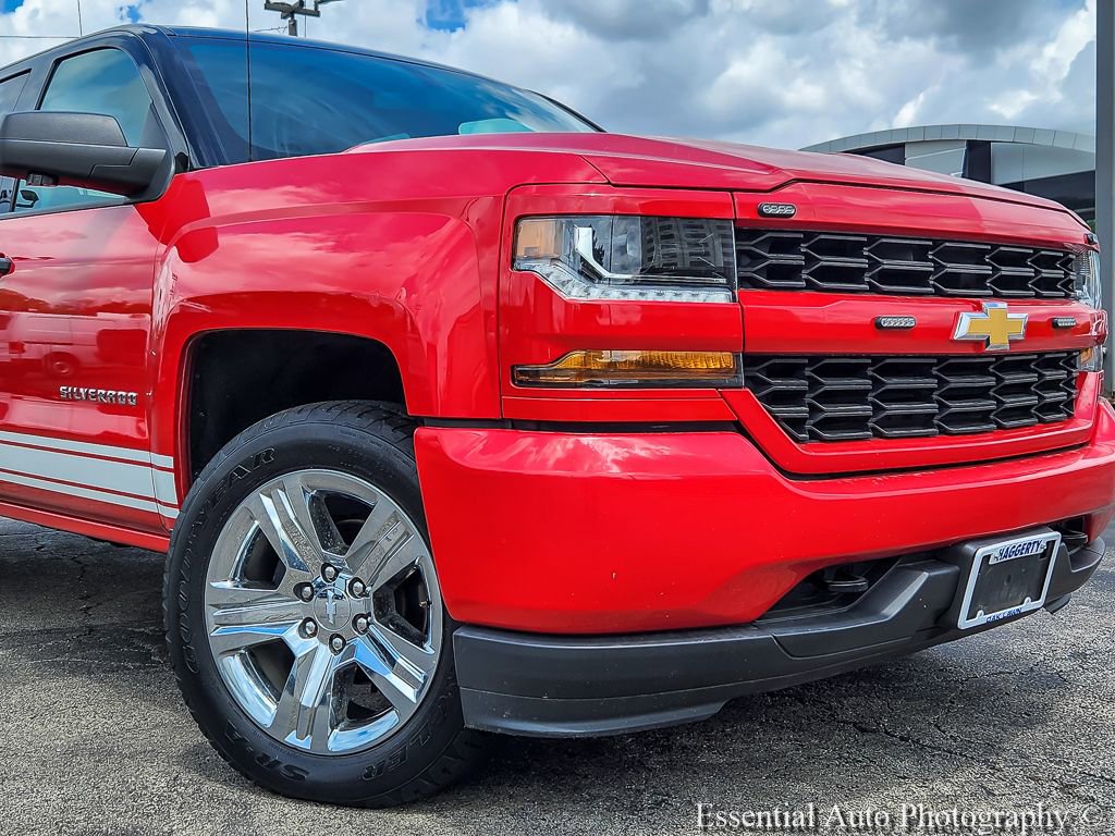 Used 2018 Chevrolet Silverado 1500 Custom w/ Trailering Package AWD/4WD image 2