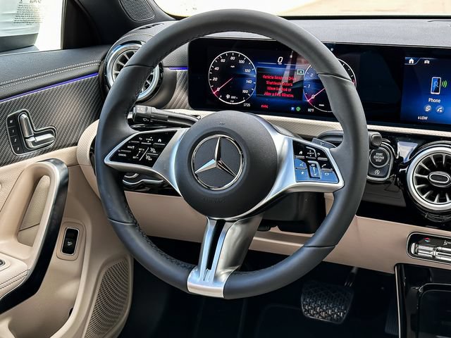 Used 2025 Mercedes-Benz CLA 250 image 24