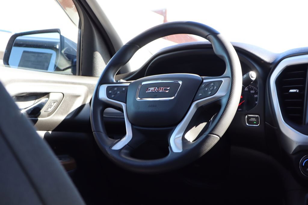 Used 2023 GMC Acadia SLE w/ Driver Convenience Package image 50