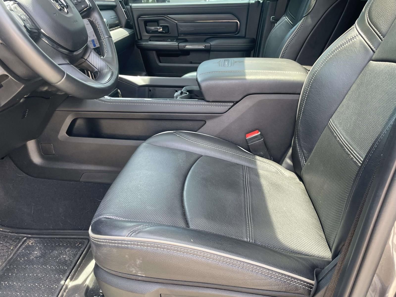 Used 2024 RAM 3500 Limited AWD/4WD image 17