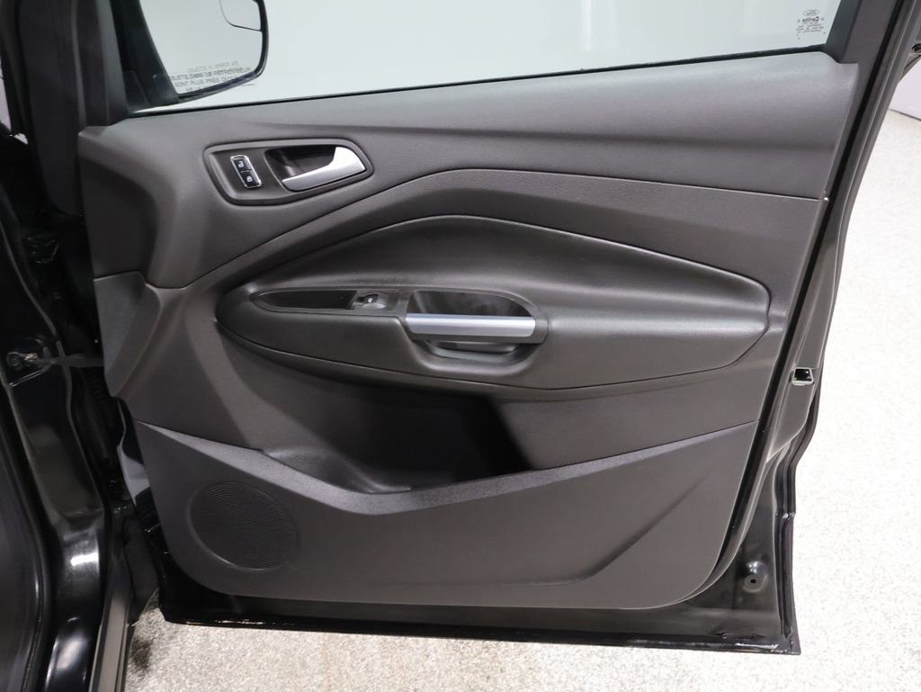 Used 2014 Ford Escape SE image 23