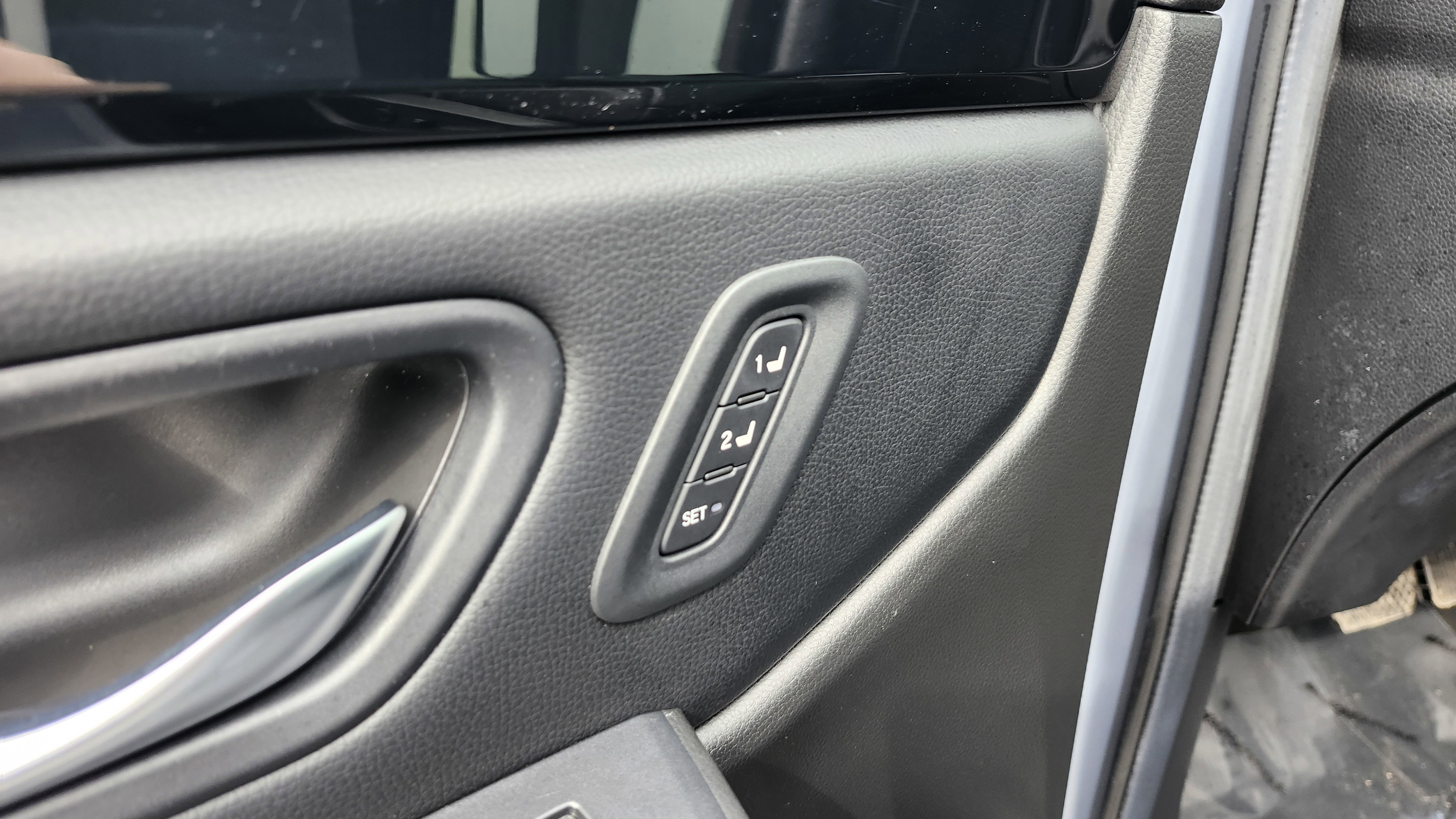 Used 2024 Honda Pilot Touring image 31