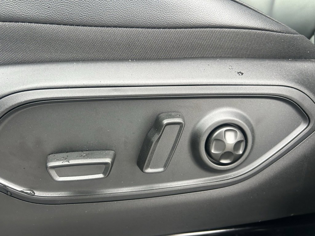 New 2025 Jeep Grand Cherokee L Limited w/ Black Appearance Package image 14