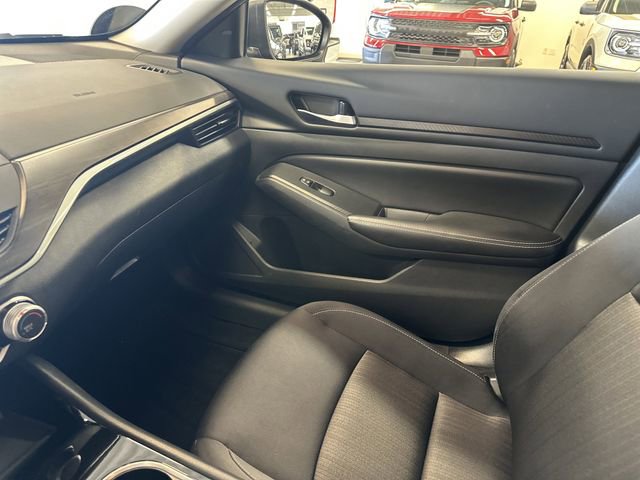 Used 2024 Nissan Altima 2.5 SV AWD/4WD image 24