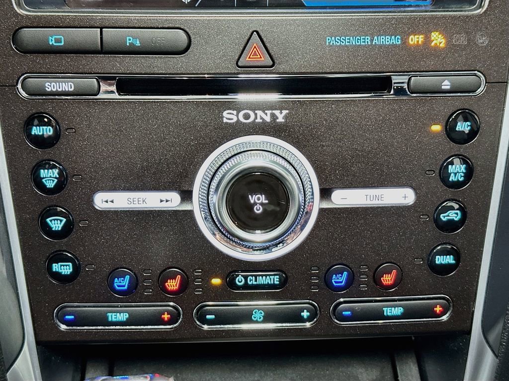 Used 2016 Ford Explorer Sport w/ Equipment Group 401A AWD/4WD image 38