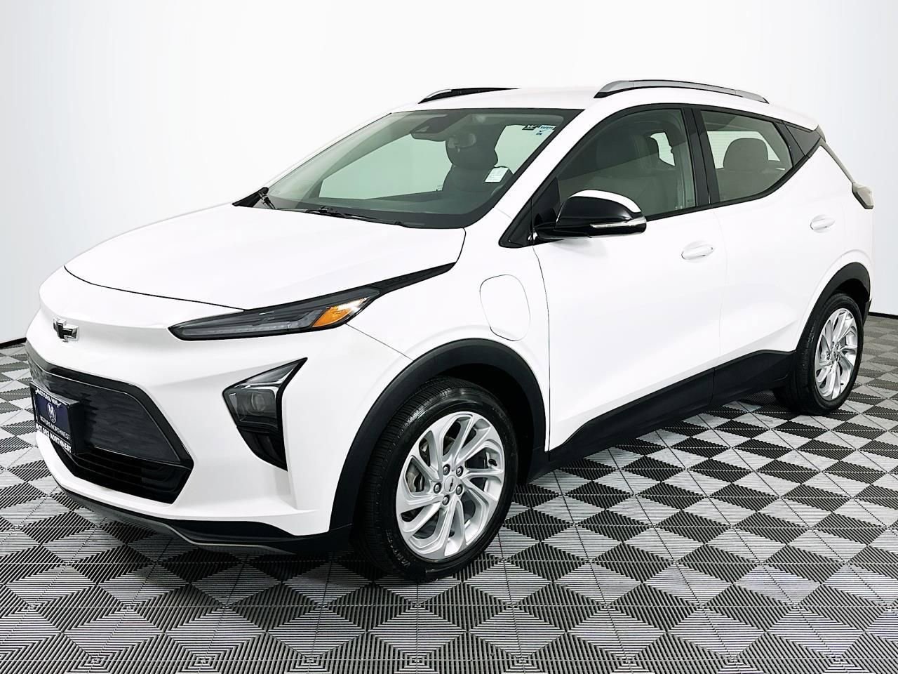 Used 2023 Chevrolet Bolt EUV LT FWD image 6