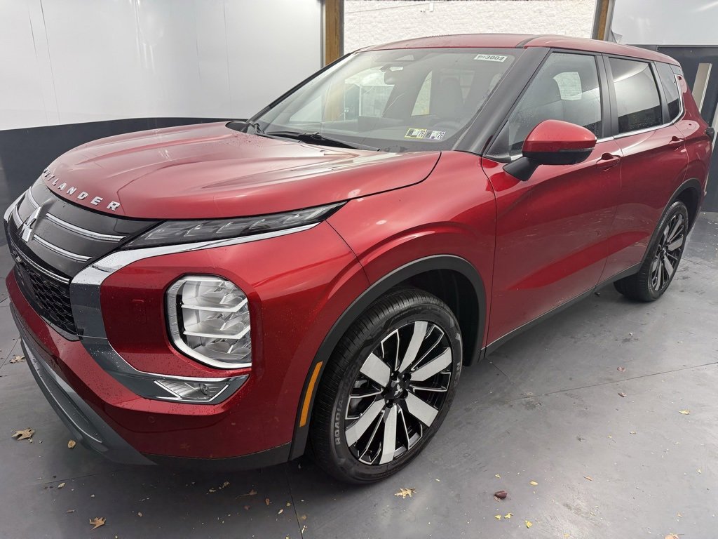 New 2025 Mitsubishi Outlander SE image 7