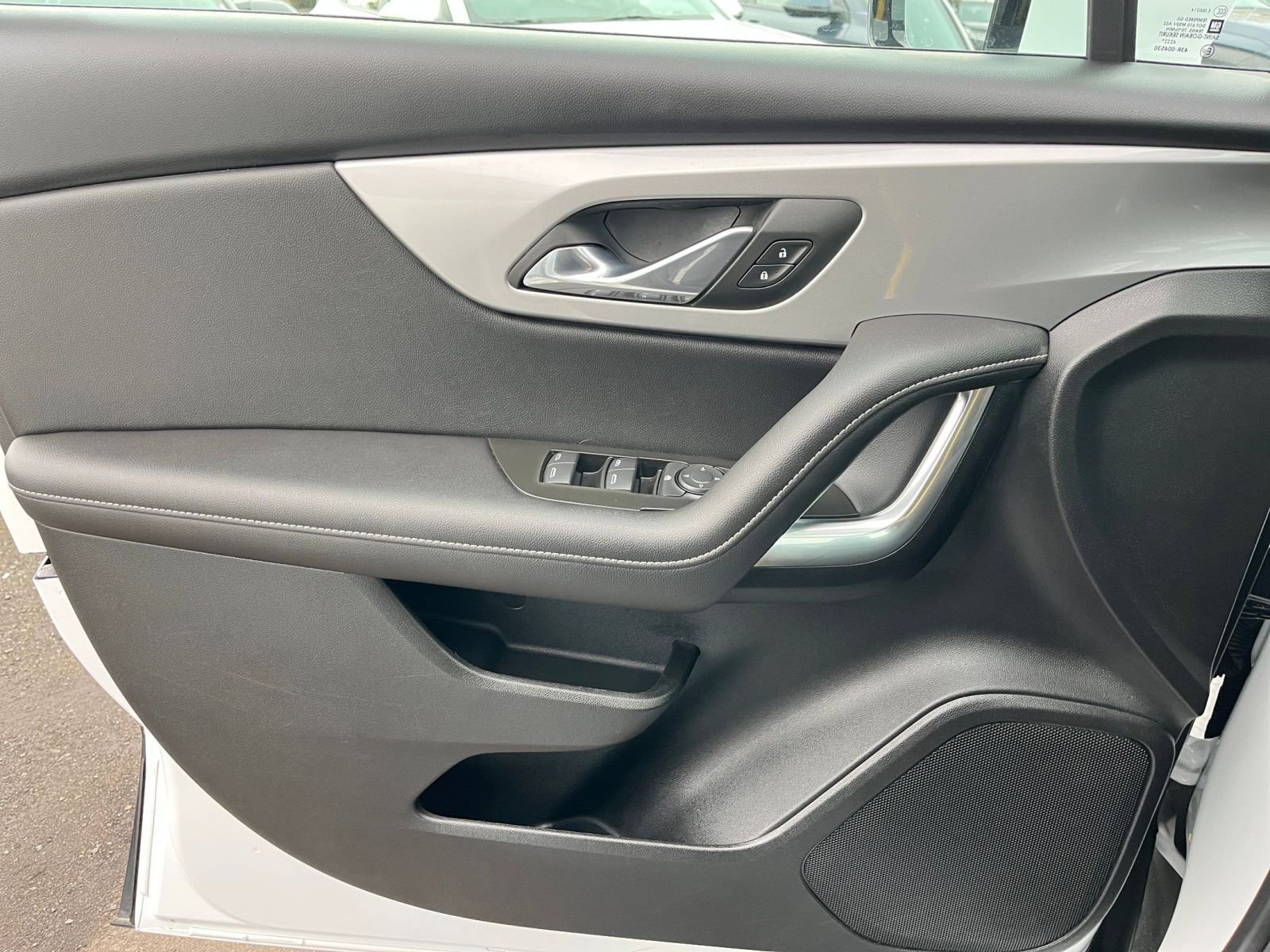 Used 2025 Chevrolet Blazer LT image 20