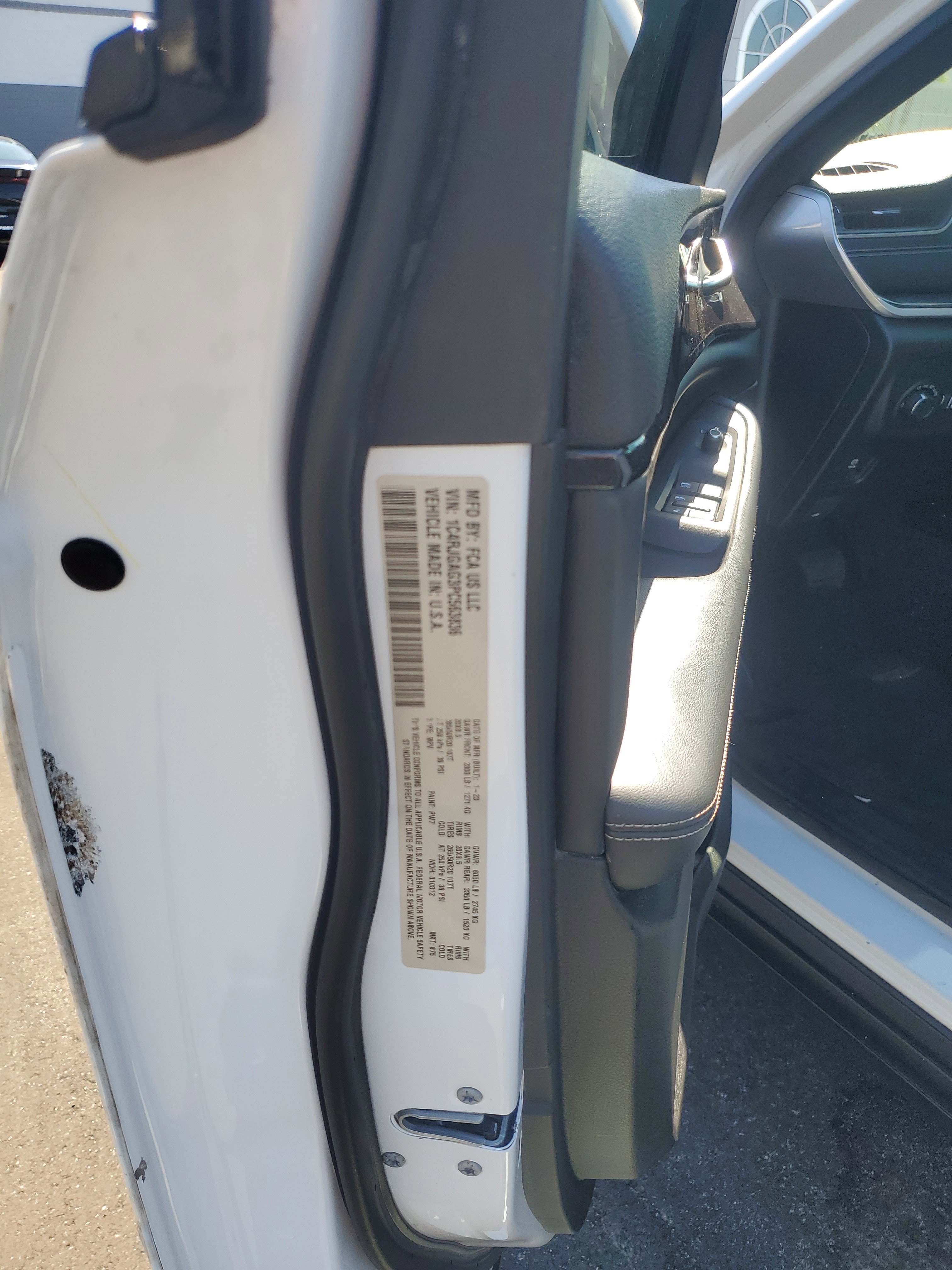 Used 2023 Jeep Grand Cherokee Altitude image 22