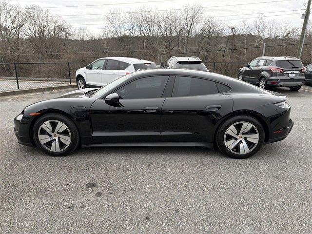 Used 2023 Porsche Taycan image 4