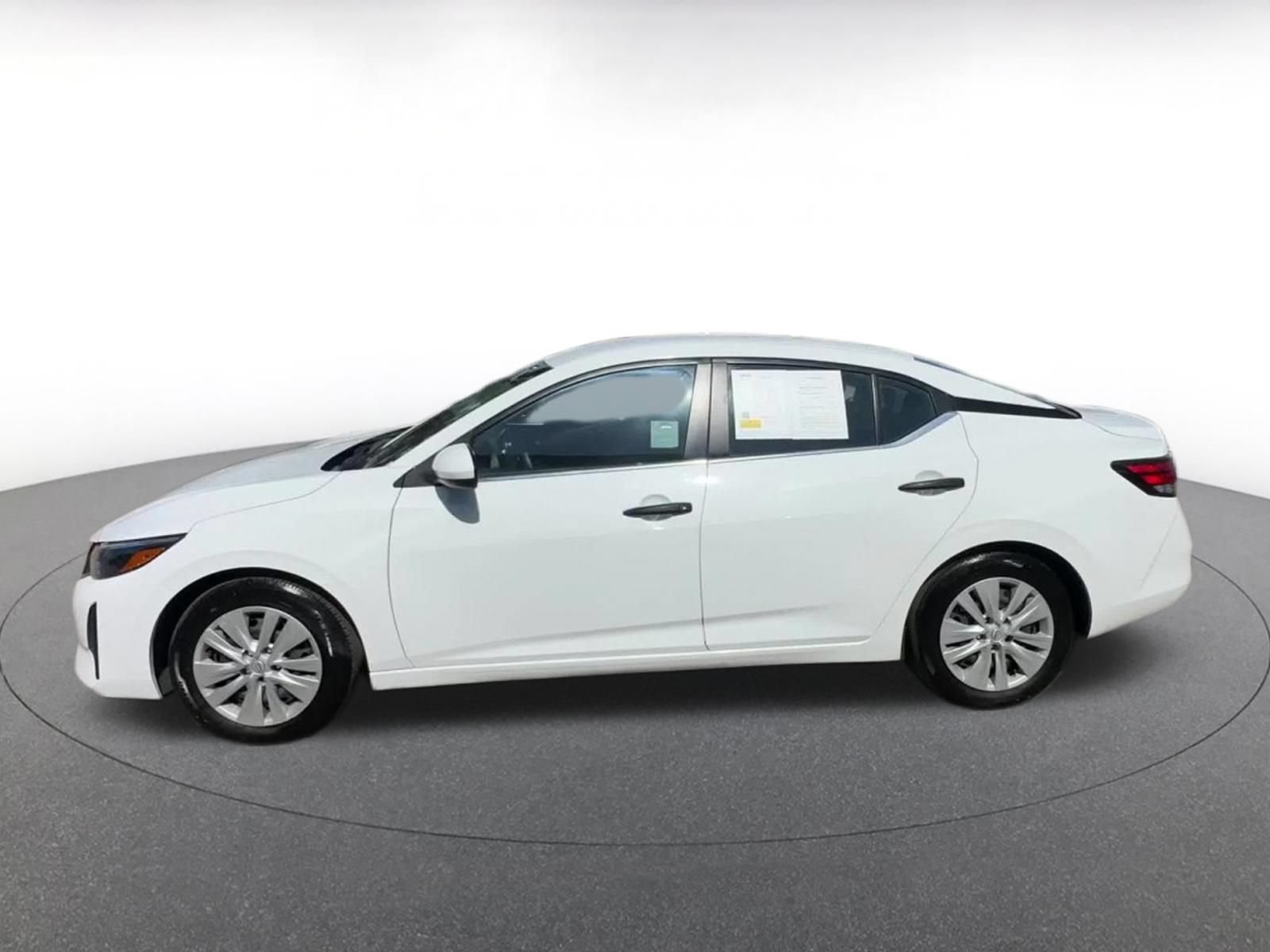 Used 2025 Nissan Sentra S FWD image 9
