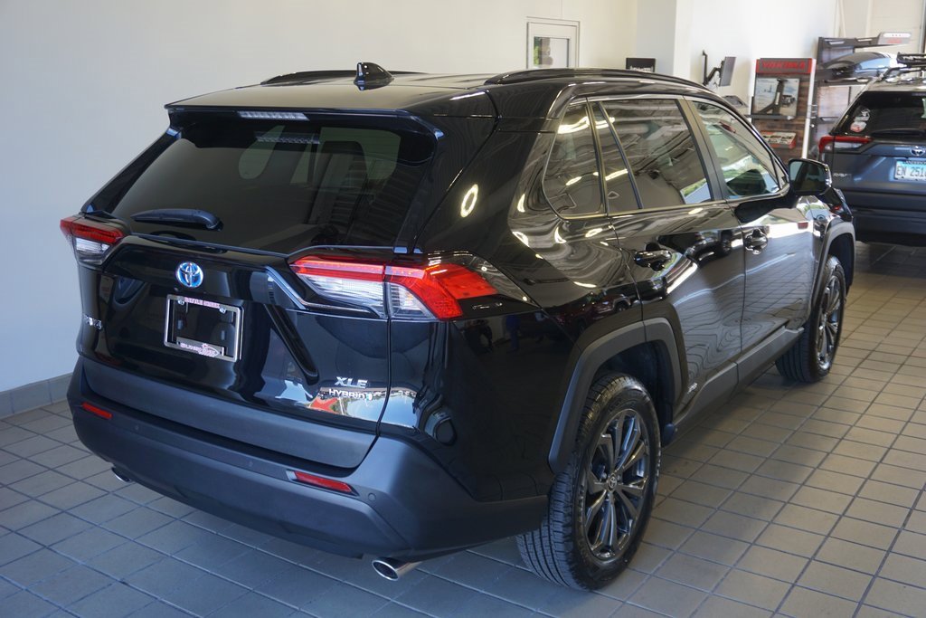 Certified 2024 Toyota RAV4 XLE Premium image 17