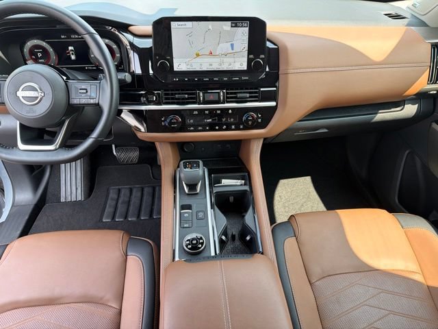 Used 2025 Nissan Pathfinder Platinum AWD/4WD image 21
