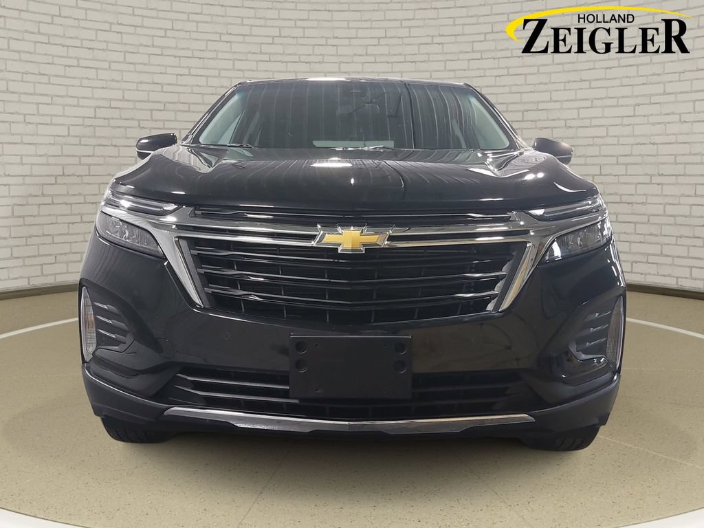 Used 2024 Chevrolet Equinox LT AWD/4WD image 2