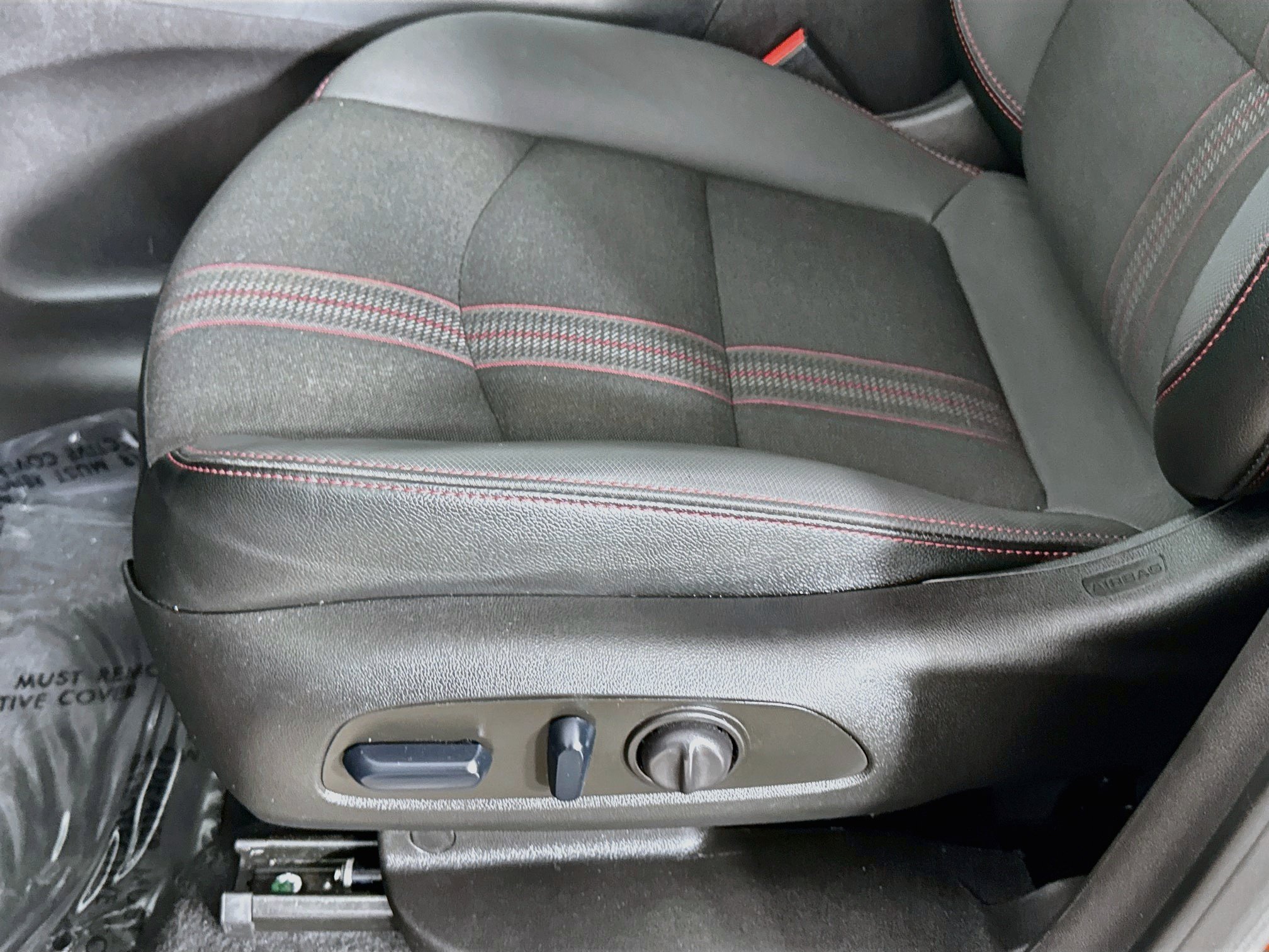 Used 2024 Chevrolet Equinox RS w/ LPO, Cargo Package FWD image 21