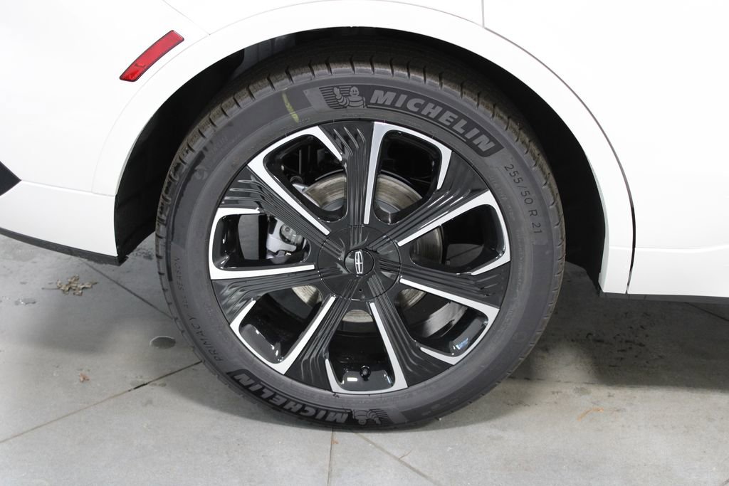 New 2026 Lincoln Nautilus Reserve image 12