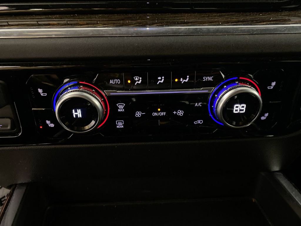 Used 2025 GMC Sierra 1500 Elevation w/ Preferred Package image 18