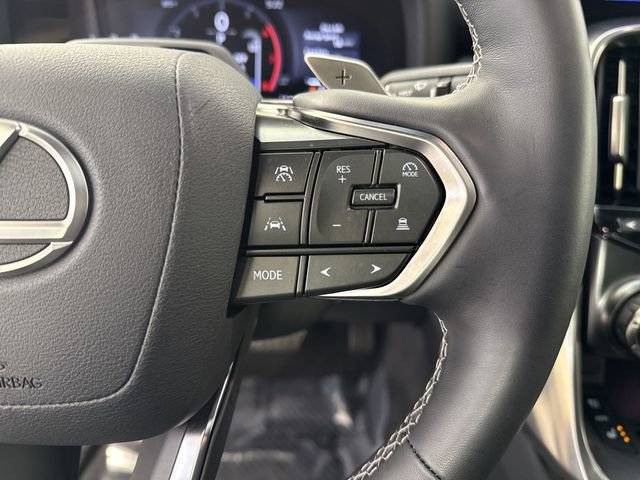 Certified 2025 Lexus LX 600 4WD w/ Interior Upgrade Package image 15
