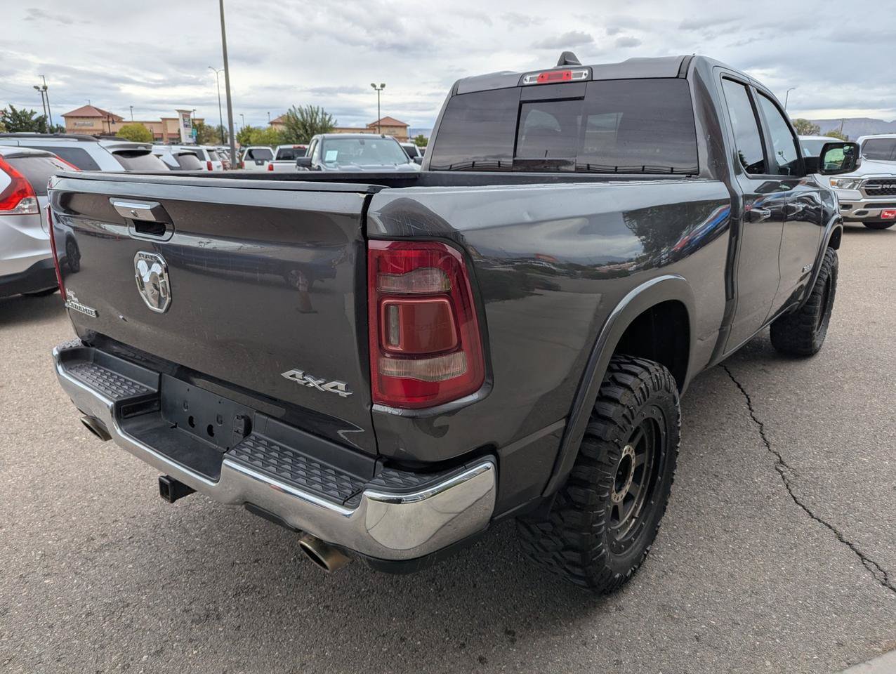 Used 2019 RAM 1500 Laramie AWD/4WD image 5