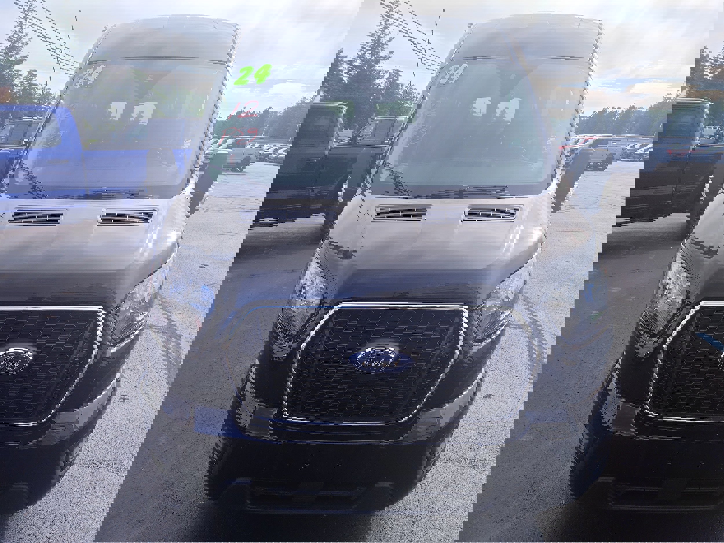 Used 2024 Ford Transit 350 XLT image 3