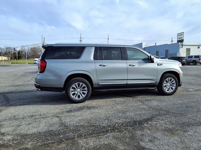 Used 2023 GMC Yukon XL Denali image 17