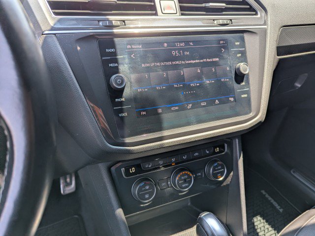 Used 2021 Volkswagen Tiguan SEL Premium R-Line AWD/4WD image 17