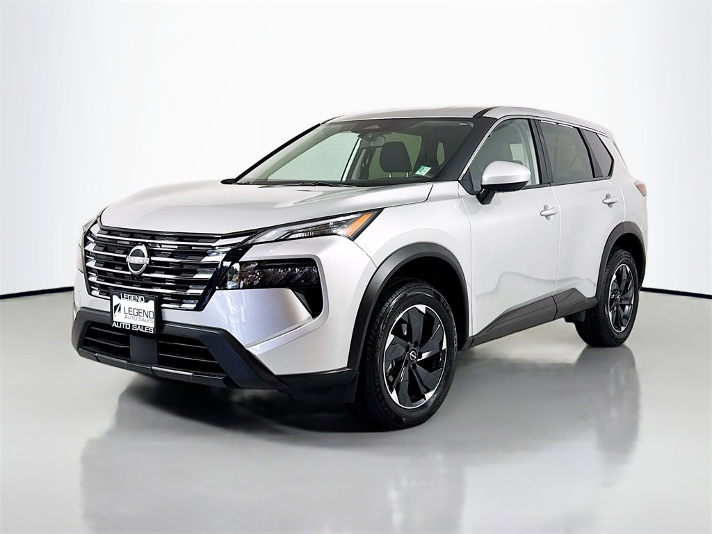 Used 2024 Nissan Rogue SV image 1