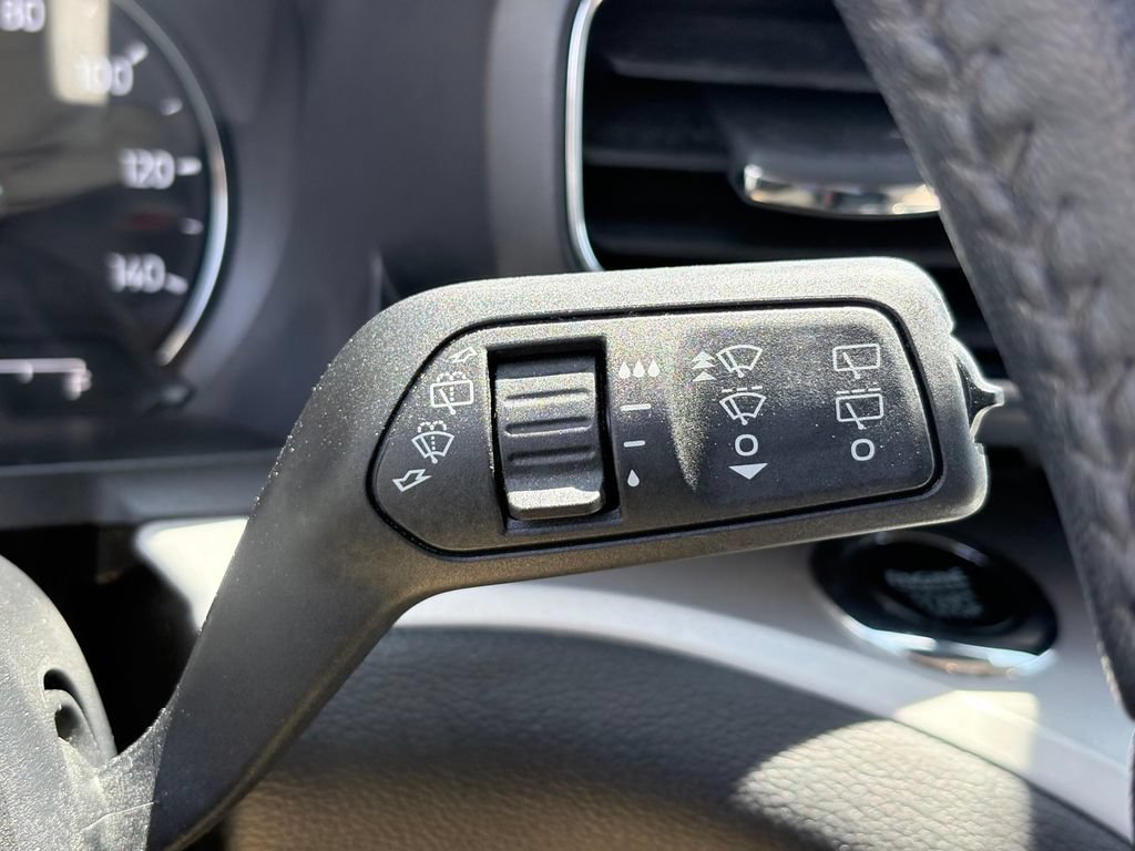 Used 2023 Ford Explorer XLT w/ Equipment Group 202A AWD/4WD image 18
