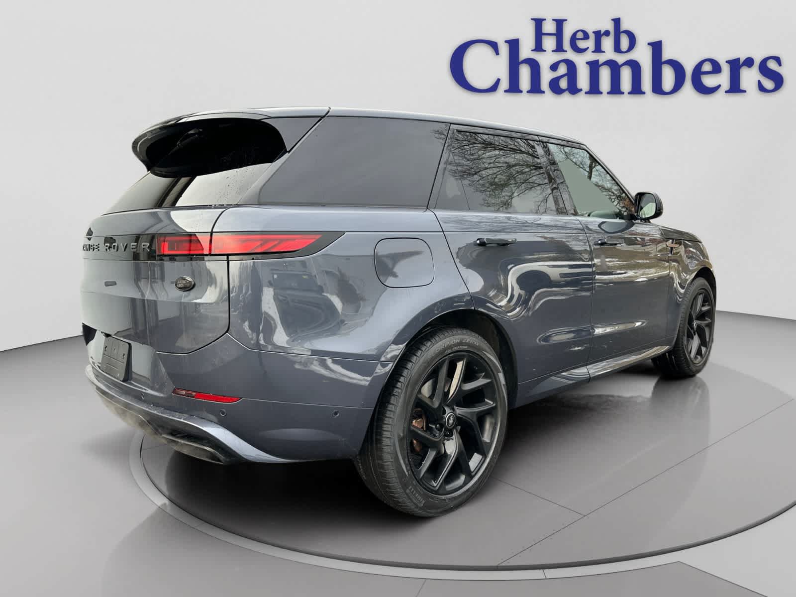 Used 2023 Land Rover Range Rover Sport SE Dynamic AWD/4WD image 5