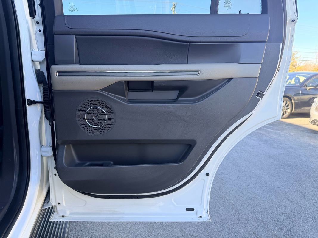 Used 2020 Ford Expedition XLT w/ Equipment Group 201A image 25