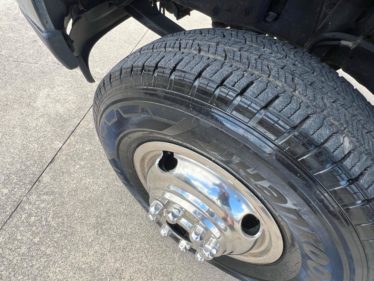 Used 2000 Ford F350 4x4 Regular Cab DRW Super Duty image 31