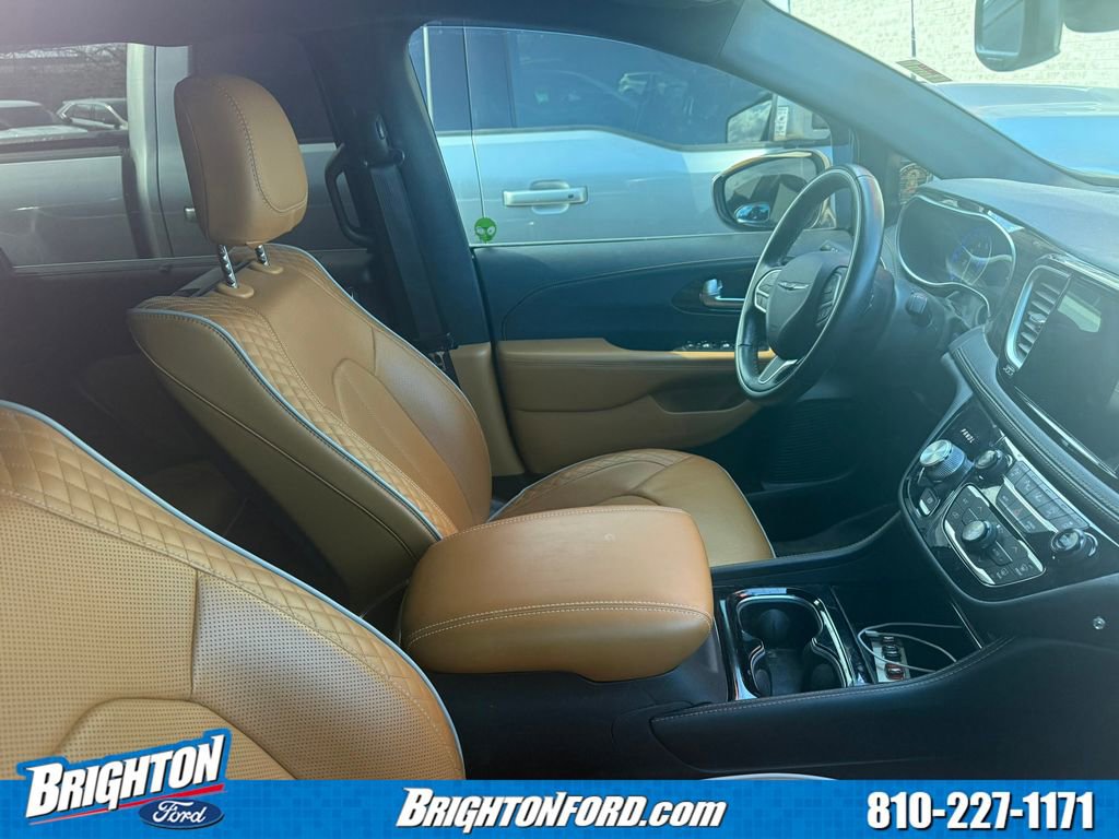 Used 2021 Chrysler Pacifica Pinnacle image 8
