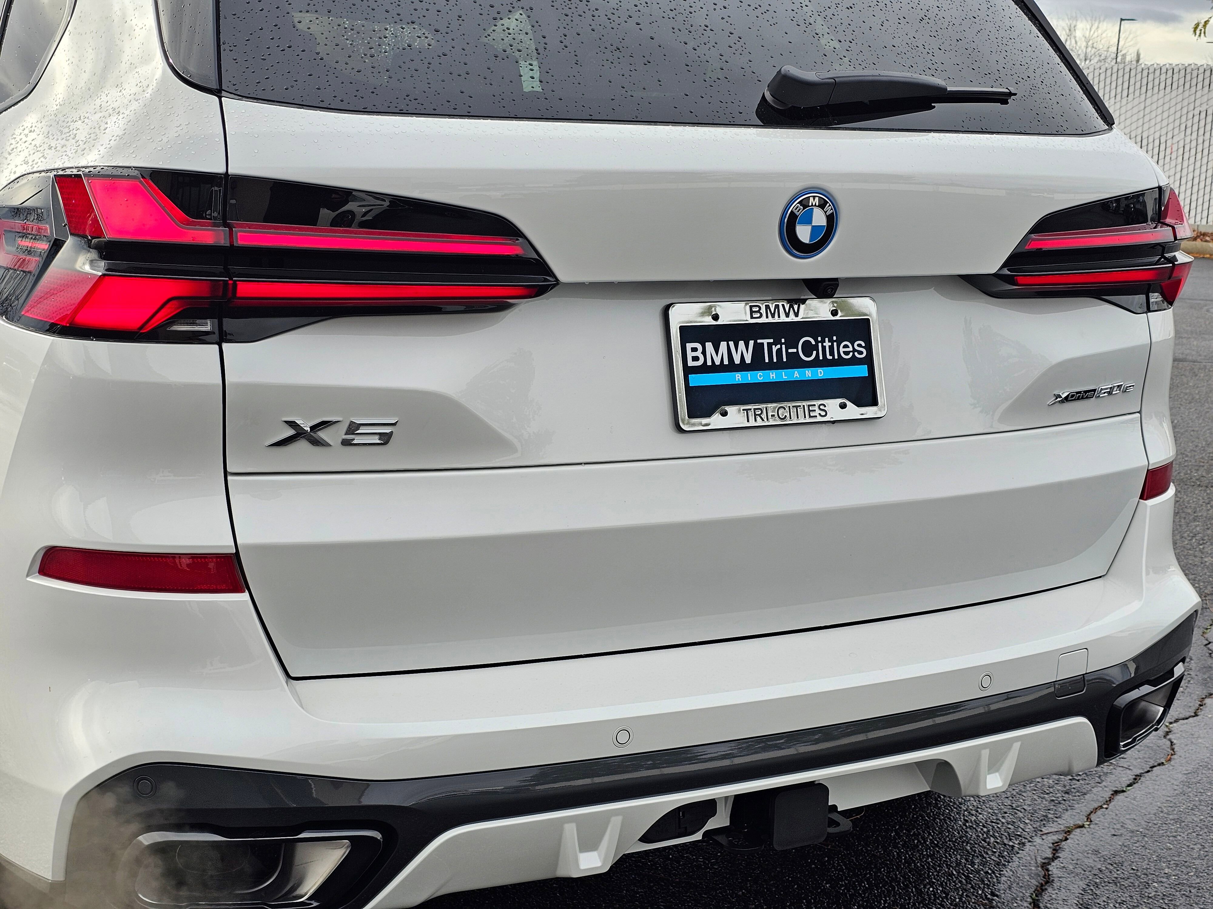 New 2026 BMW X5 xDrive50e w/ M Sport Package image 7