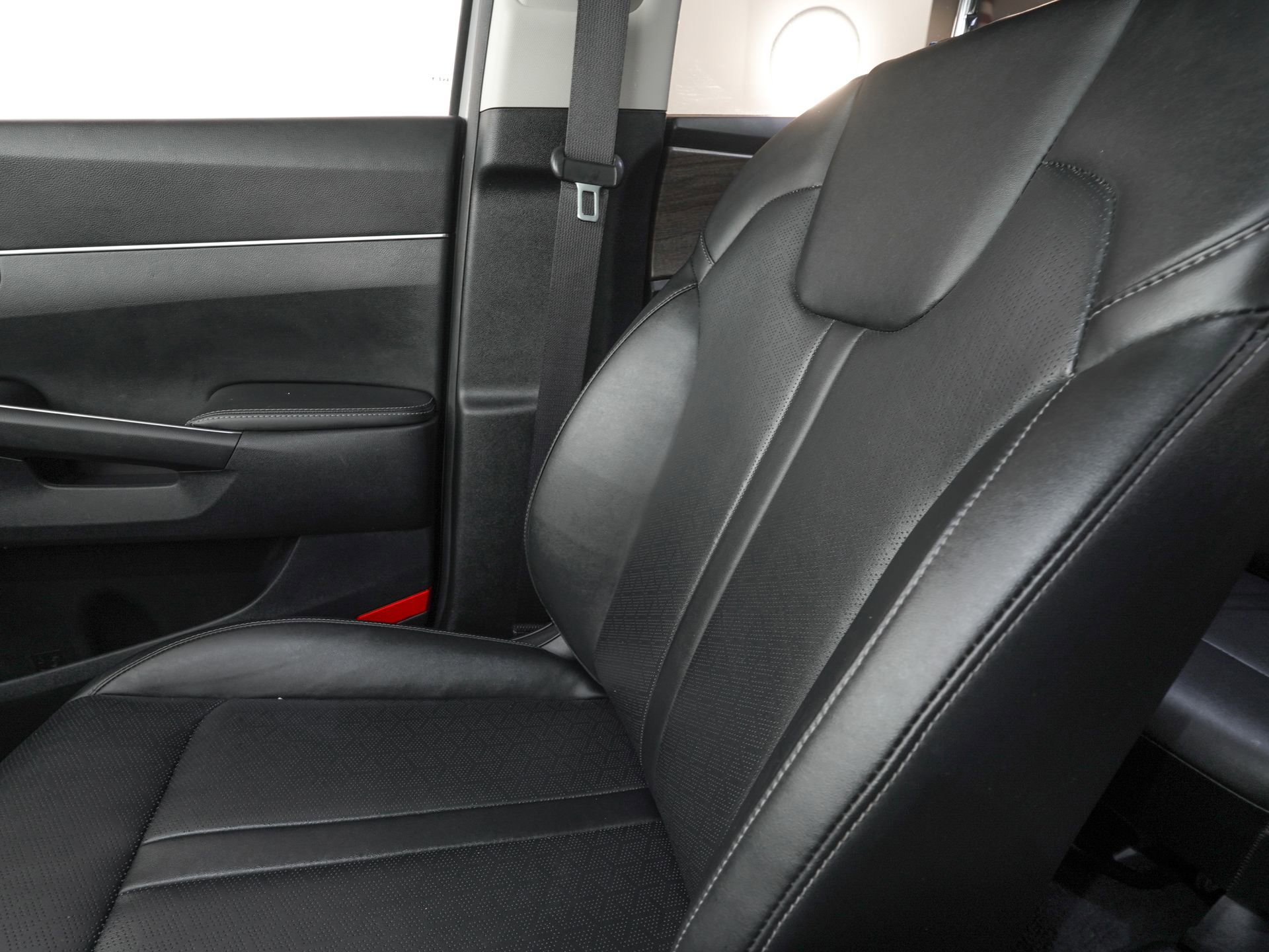 Used 2022 Kia Sorento EX w/ Panoramic Sunroof Package image 28