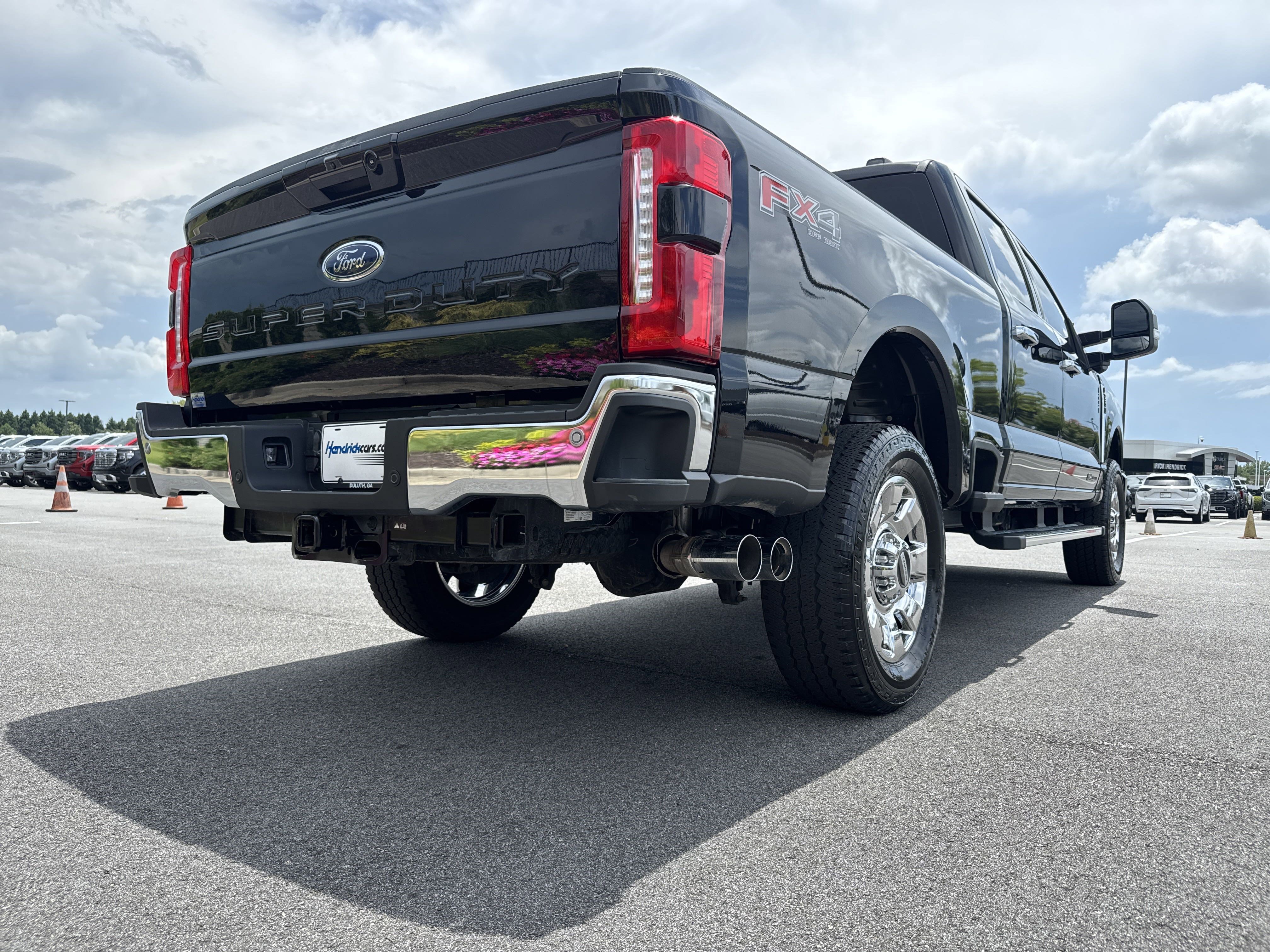 Used 2025 Ford F250 Lariat w/ Chrome Package image 10