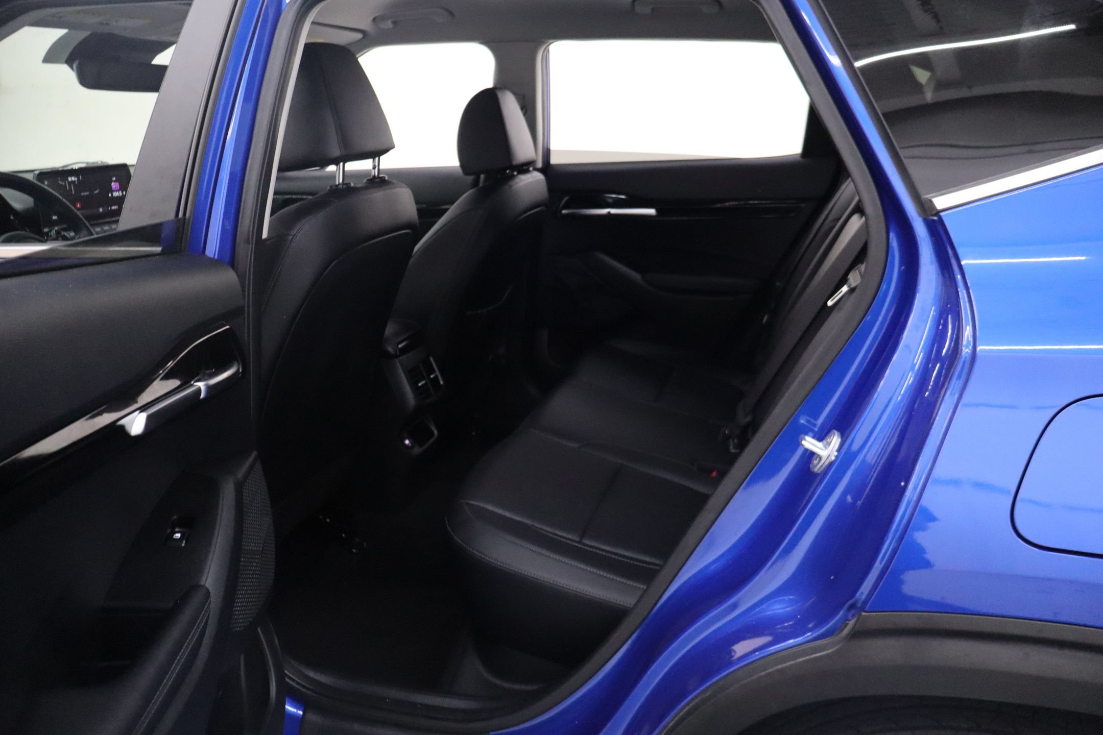 Used 2023 Kia Seltos SX AWD/4WD image 25