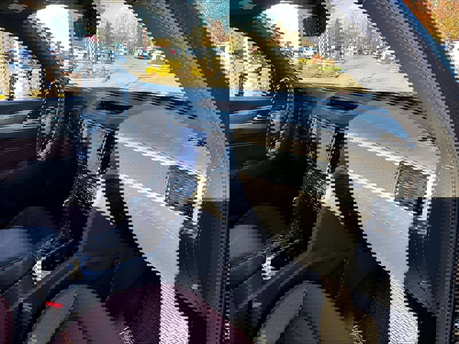 Used 2021 Volkswagen Atlas Cross Sport SEL Premium image 14