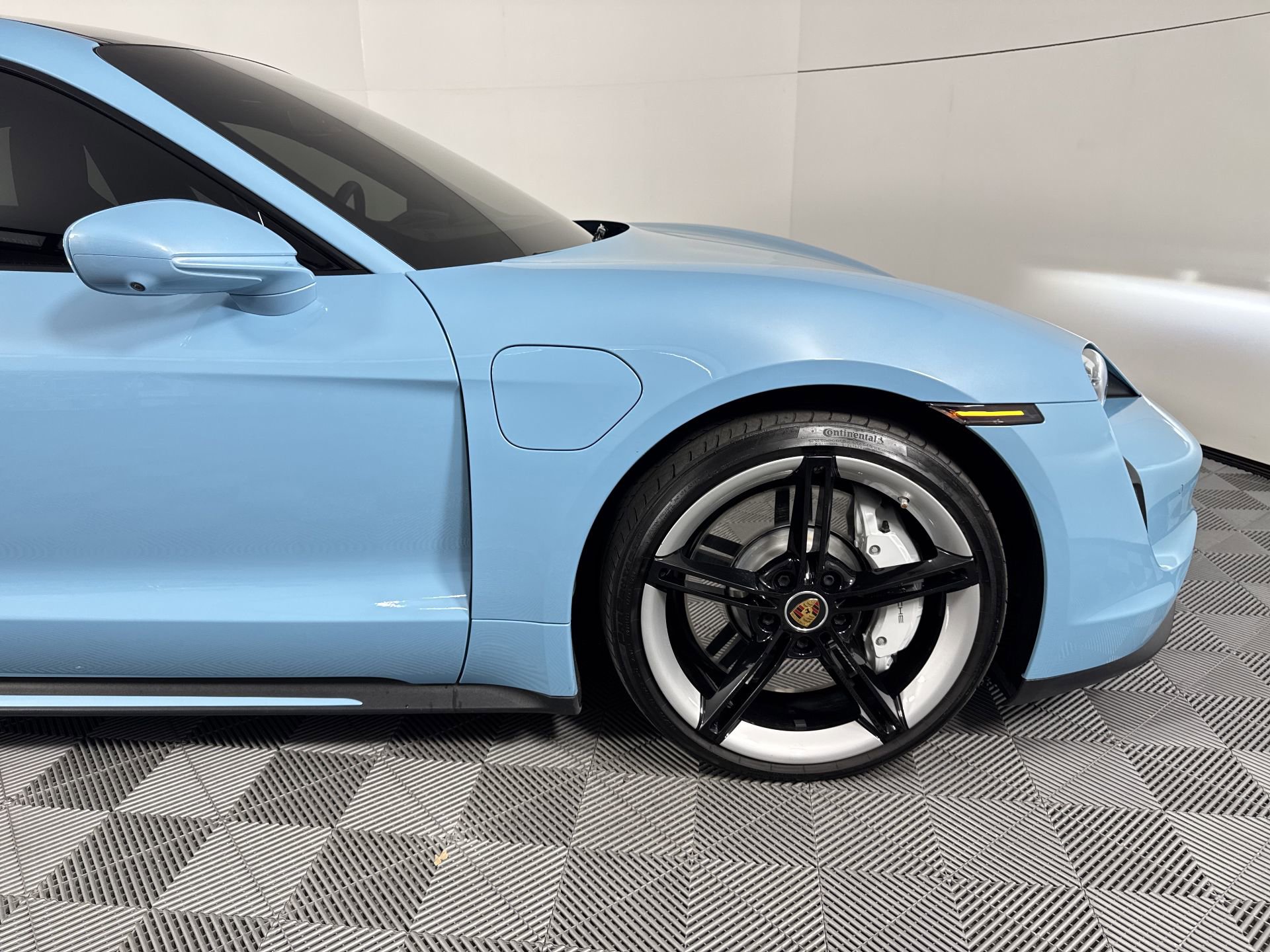 Certified 2021 Porsche Taycan 4S image 27