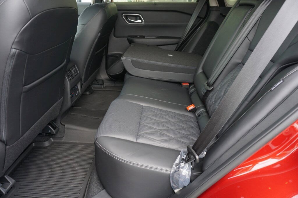 New 2026 Nissan Rogue Platinum image 36