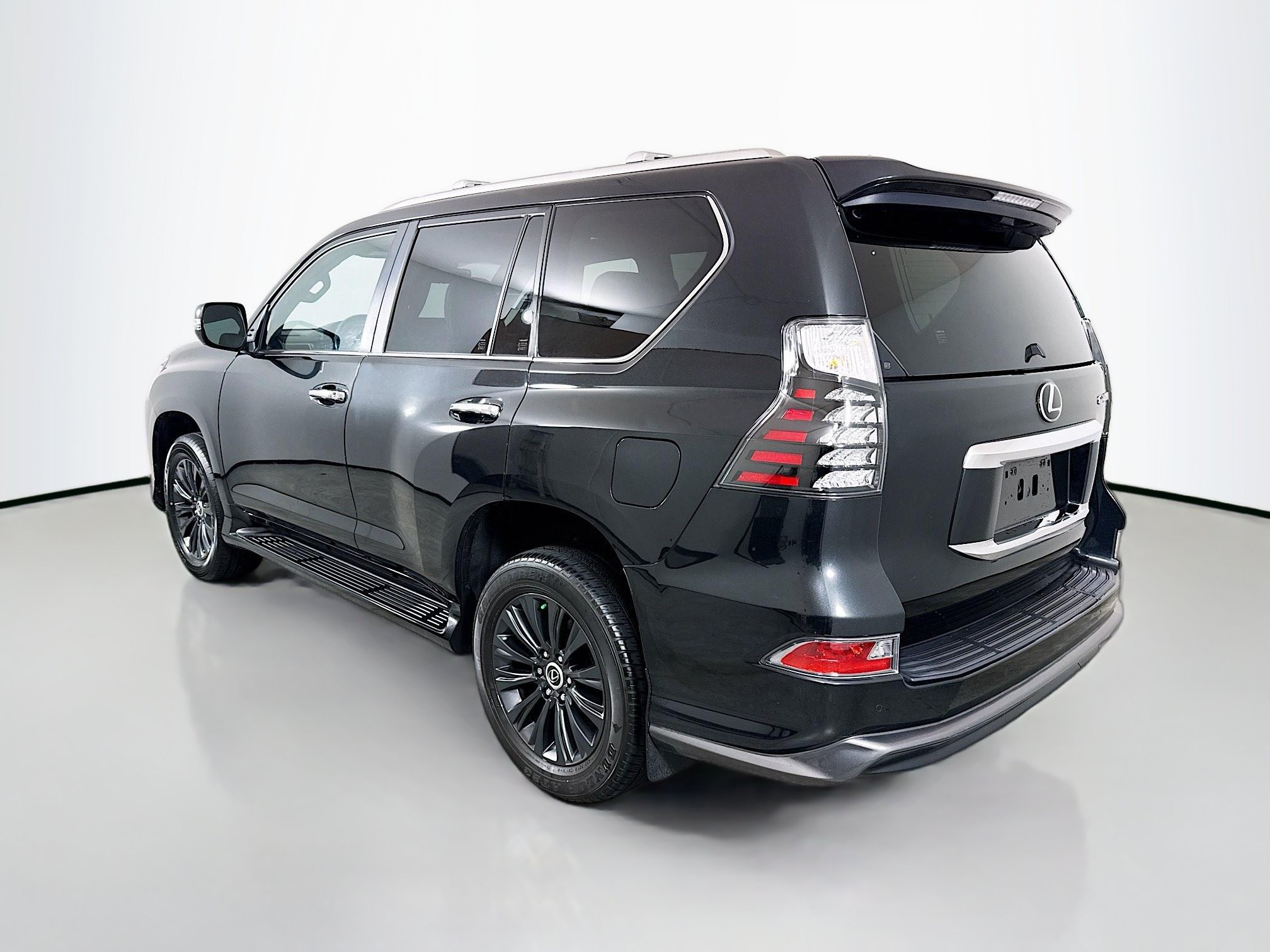 Used 2023 Lexus GX 460 Luxury w/ Sport Design Package AWD/4WD image 5