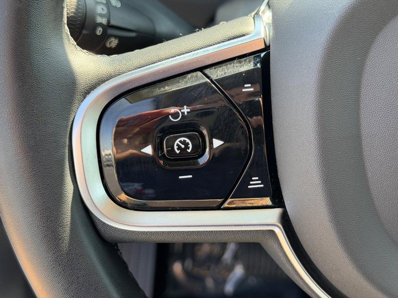 Certified 2023 Volvo XC90 B6 Plus w/ Protection Package Premier image 22