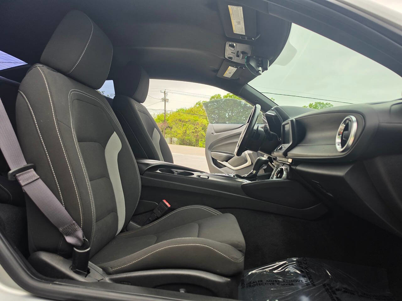 Used 2016 Chevrolet Camaro LT RWD image 28