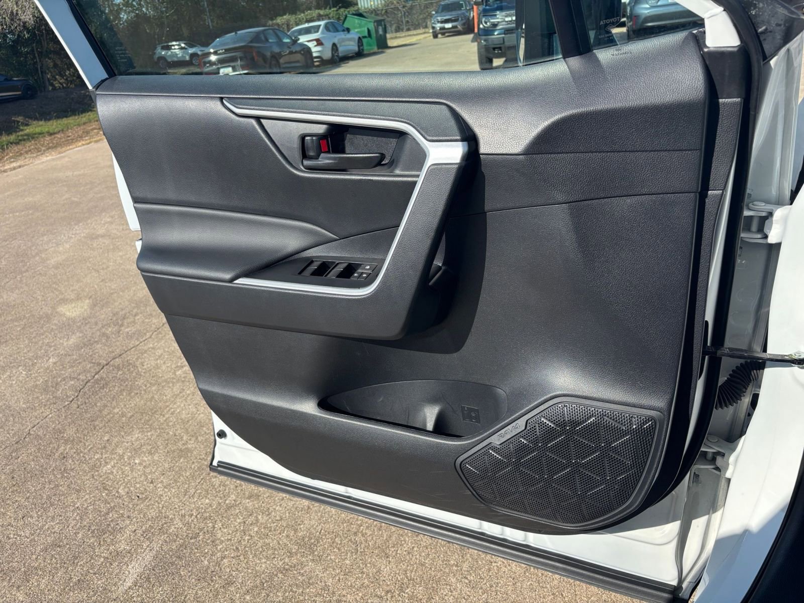 Used 2025 Toyota RAV4 LE image 20