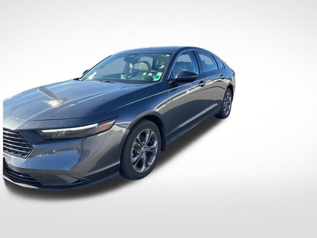 Certified 2023 Honda Accord EX image 14